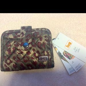 Lug wallet - Minuet in Leopard Berry